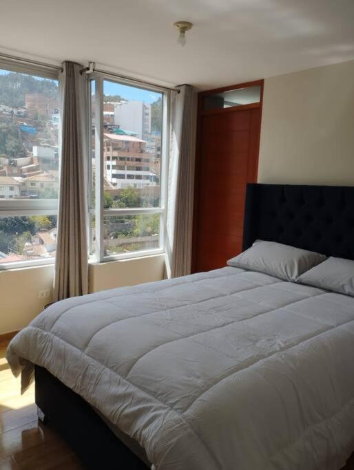 Amplio * Cusco